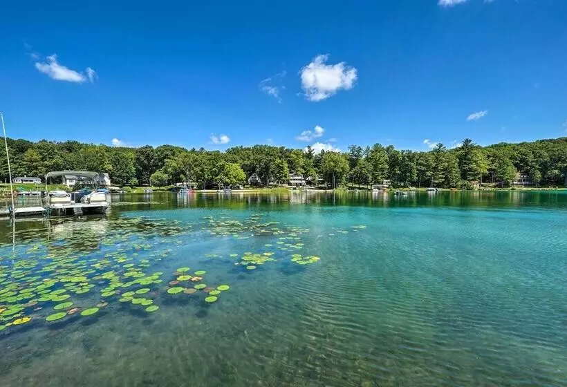 Lakefront Newaygo Home   Private Dock, Kayaks