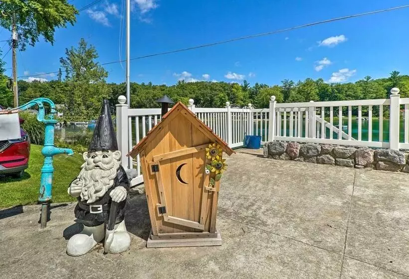 Lakefront Newaygo Home   Private Dock, Kayaks