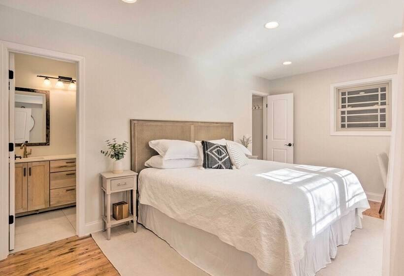 Lakefront Zirconia Home W/ Boathouse & Dock!