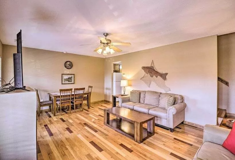 Little Red River Cabin: 1 Mi To Sugarloaf Mtn!