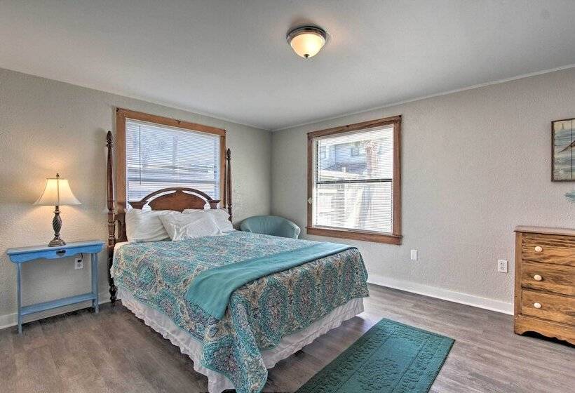 Live Like A Local   Bayfront Panama City Home