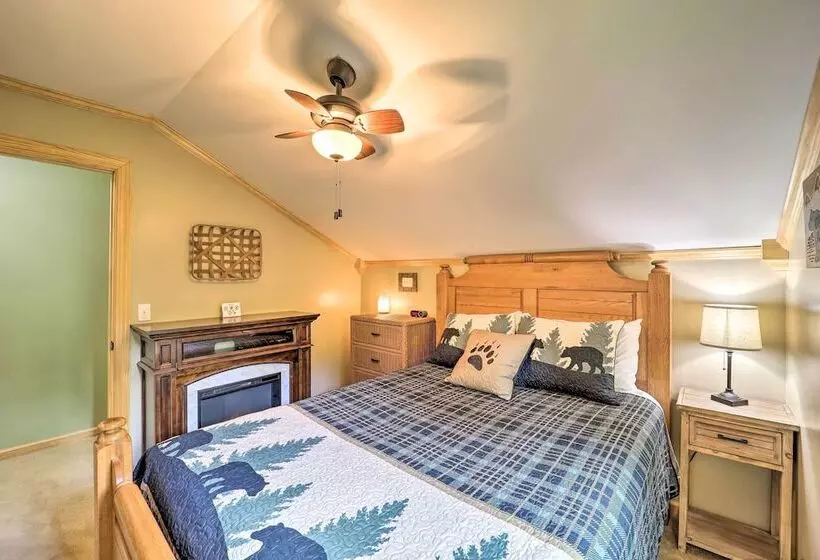 10 Mi To Grandfather Mountain:  Wolfe Creek Cabin