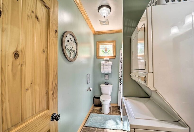 10 Mi To Grandfather Mountain:  Wolfe Creek Cabin