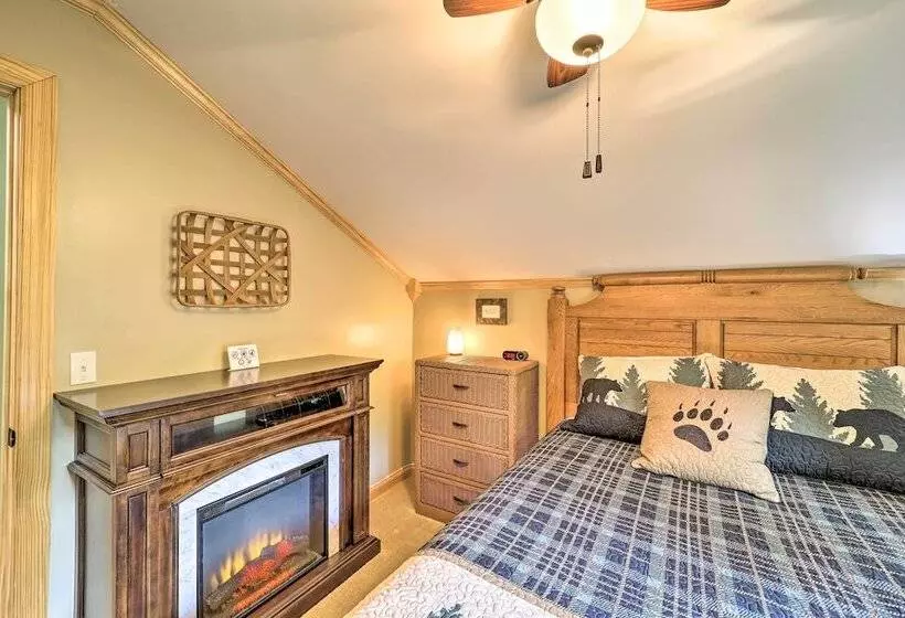 10 Mi To Grandfather Mountain:  Wolfe Creek Cabin