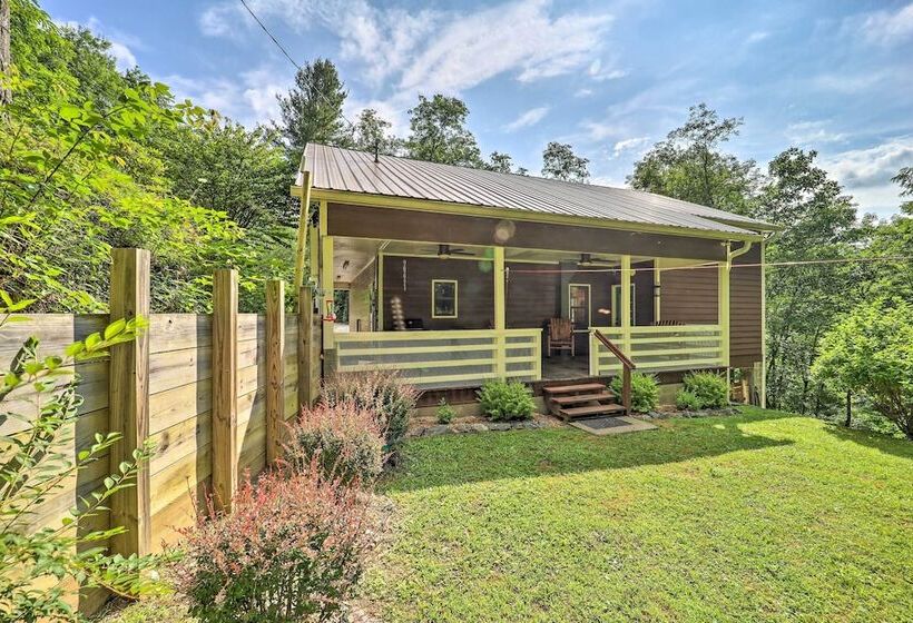 10 Mi To Grandfather Mountain:  Wolfe Creek Cabin