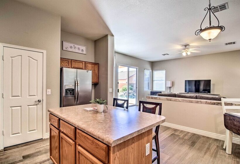 Mesa Abode W/ Grill & Hot Tub   2 Mi To Shopping!