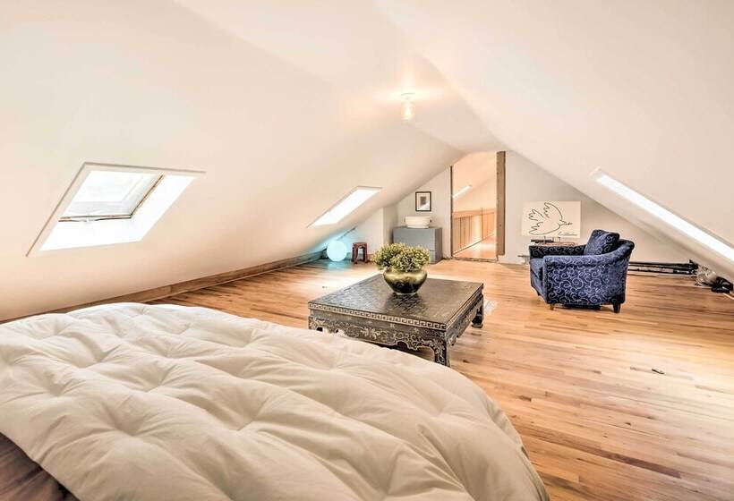 Modern Catskills Escape On 25 Acres W/ Deck!