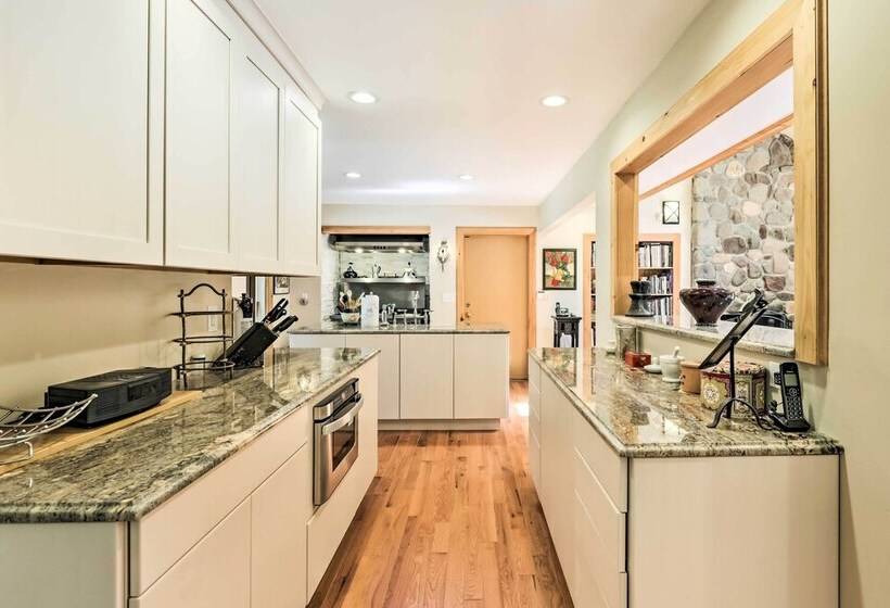 Modern Catskills Escape On 25 Acres W/ Deck!