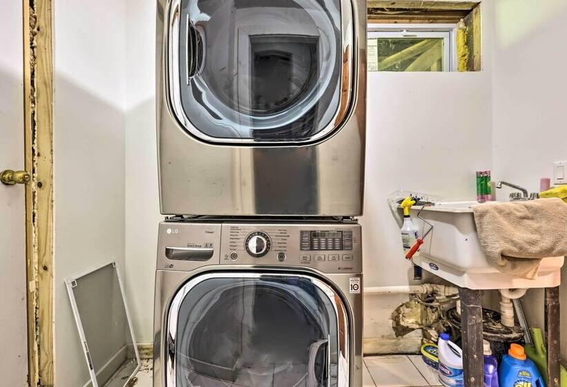 Modern Catskills Escape On 25 Acres W/ Deck!