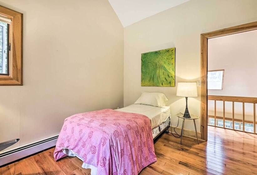 Modern Catskills Escape On 25 Acres W/ Deck!