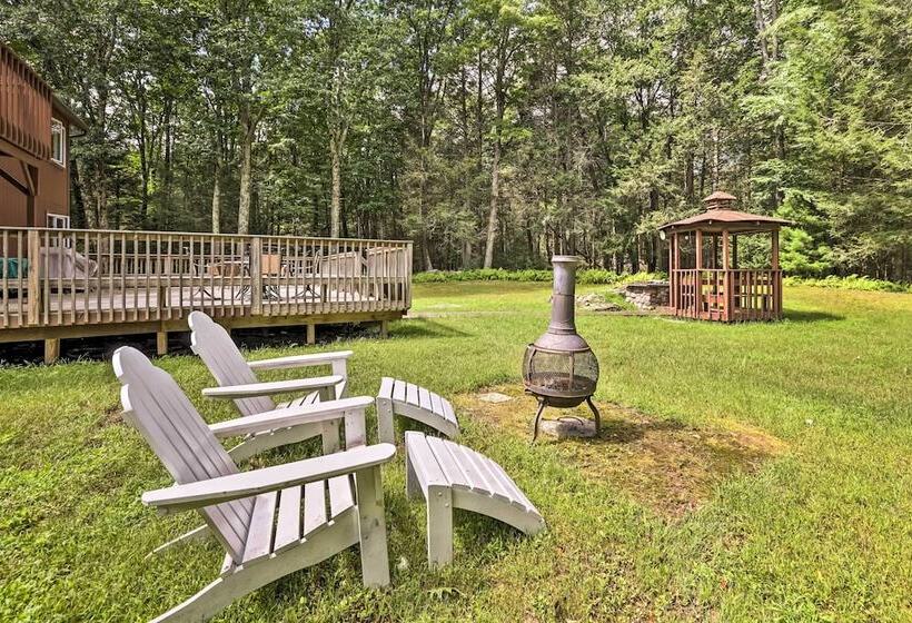 Modern Catskills Escape On 25 Acres W/ Deck!