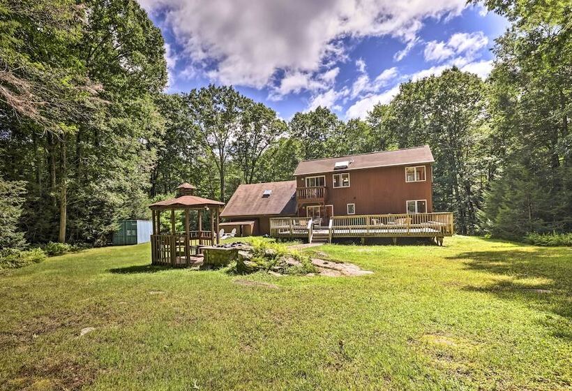 Modern Catskills Escape On 25 Acres W/ Deck!