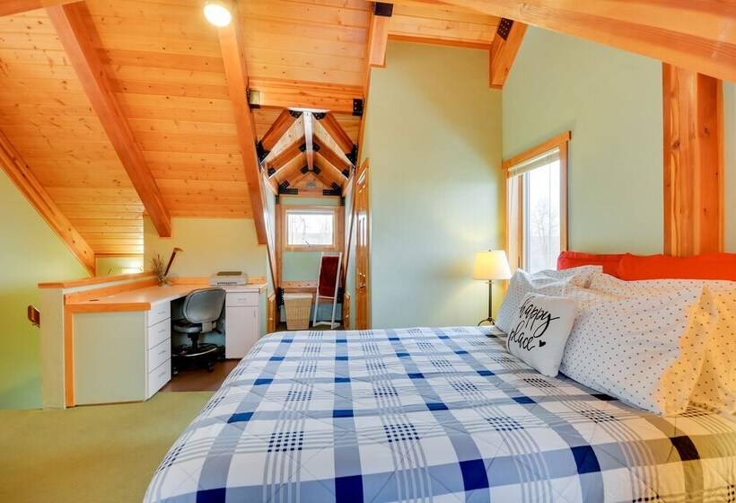 Off The Beaten Path  Cabin W/ Mtn Views & Hot Tub