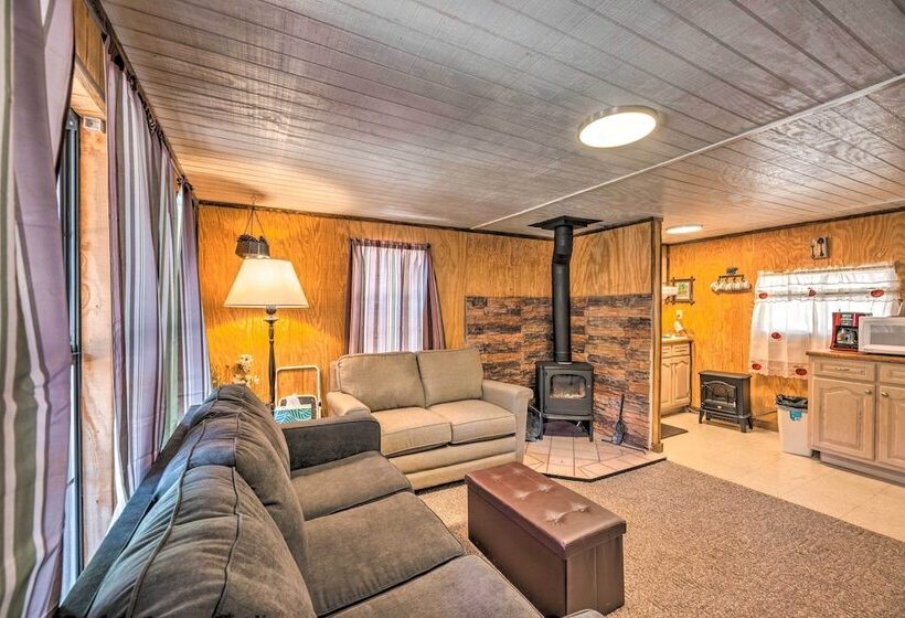 Pet Friendly Cloudcroft Cabin W/ Forest Views!