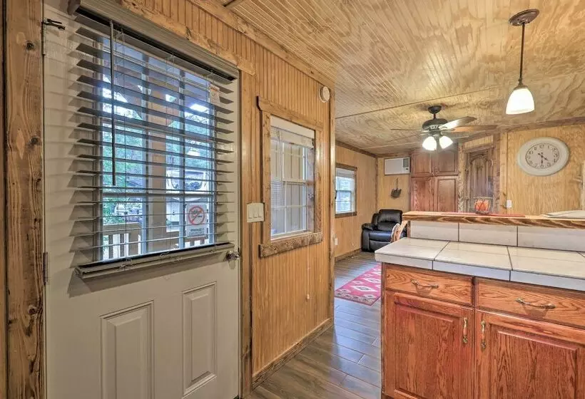 Petfriendly Cabin, 3 Mi To Show Low Lake!