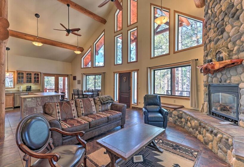 Home On 1 Acre W/ Wraparound Deck In Lakeside!