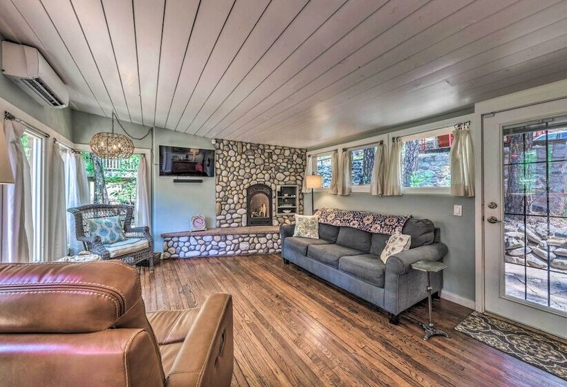 Riverfront Ruidoso Cabin W/ Deck, Walk To Midtown!