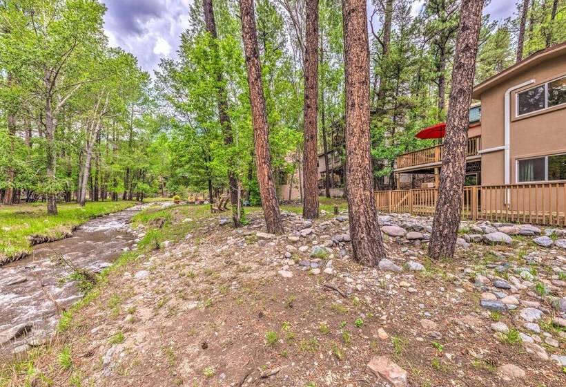 Riverfront Ruidoso Cabin W/ Deck, Walk To Midtown!