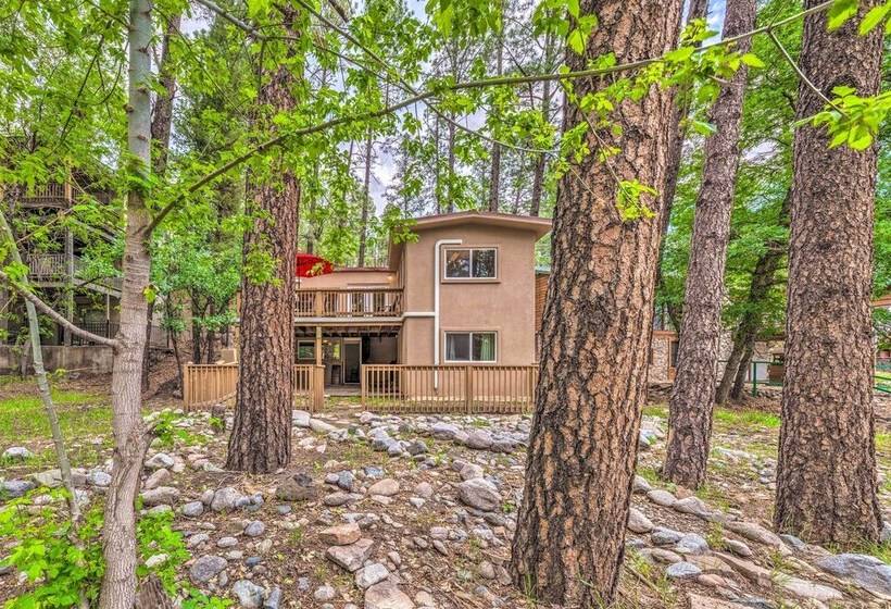 Riverfront Ruidoso Cabin W/ Deck, Walk To Midtown!