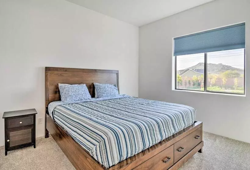 Phoenix Home W/ Desert Views & Garden Style Yard