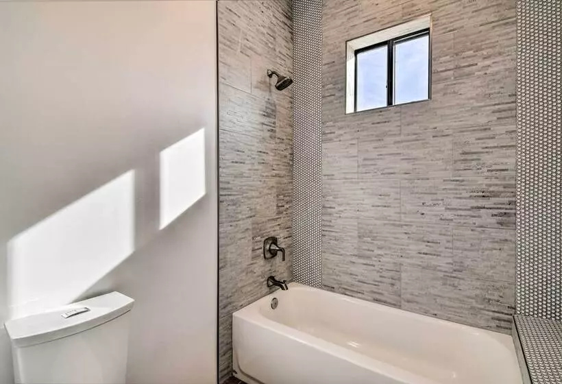 Phoenix Home W/ Desert Views & Garden Style Yard