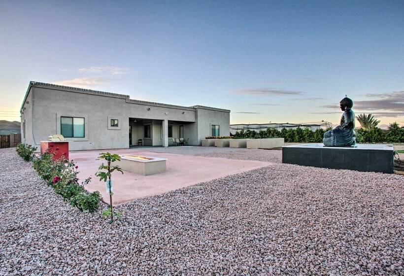 Phoenix Home W/ Desert Views & Garden Style Yard