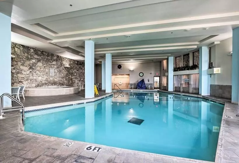 Margaritaville Oasis W/ Hot Tub: Boat & Golf!