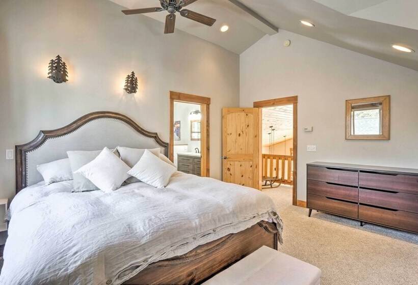 Rustic Mountain Sanctuary On 2+ Acres W/ Deck!