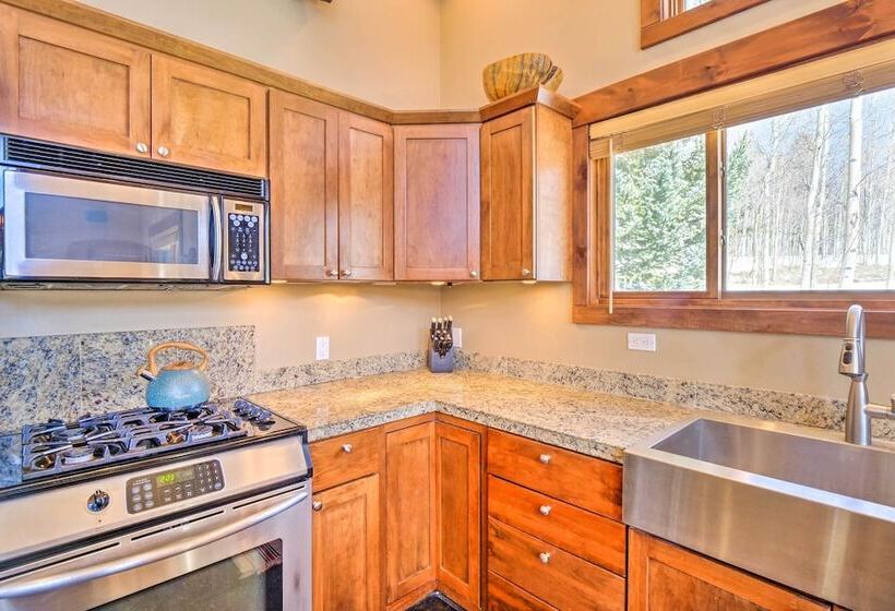 Rustic Mountain Sanctuary On 2+ Acres W/ Deck!