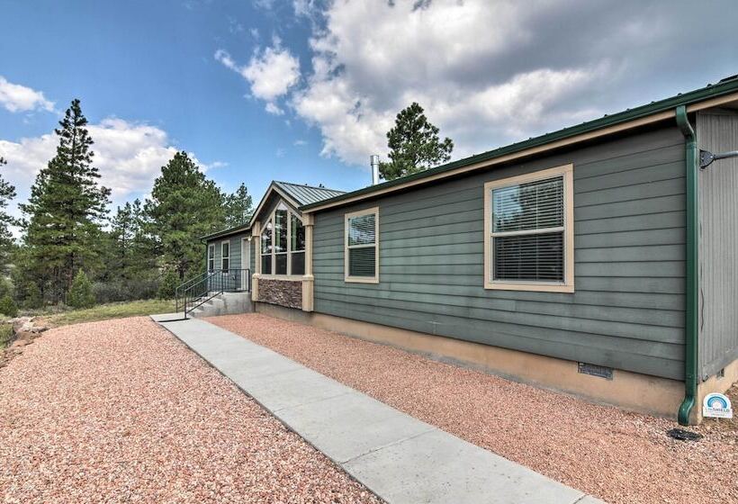Secluded Boulder House Next To National Forests!