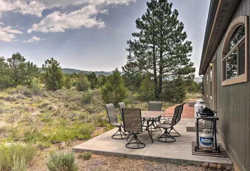 Secluded Boulder House   Next To National Forests!