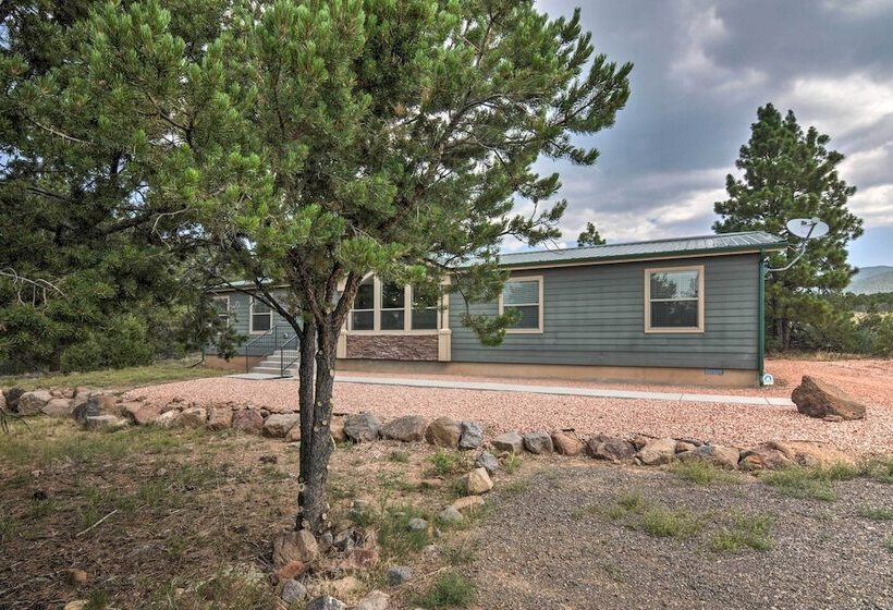 Secluded Boulder House Next To National Forests!