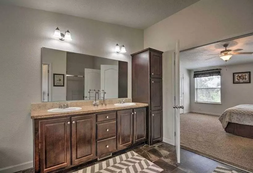 Secluded Boulder House   Next To National Forests!