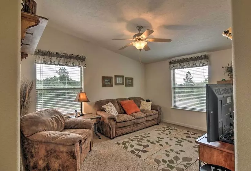 Secluded Boulder House   Next To National Forests!