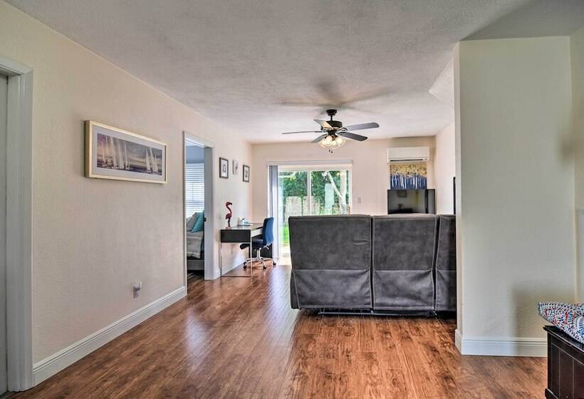 Seminole Home: 1 Mi To Indian Shores Beach!