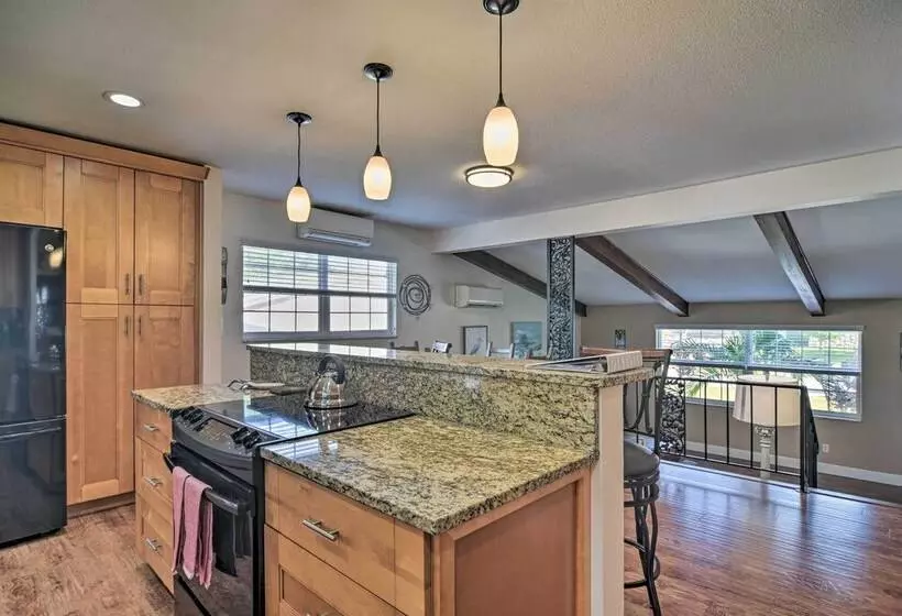 Seminole Home: 1 Mi To Indian Shores Beach!