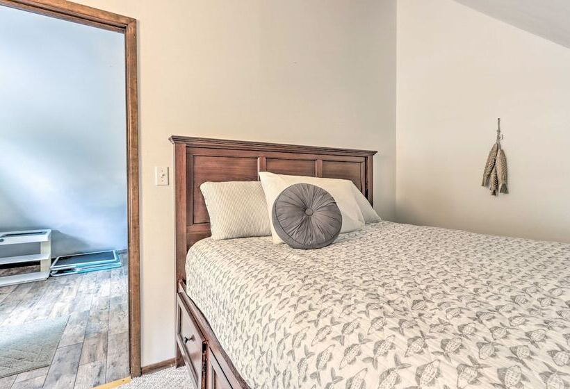 Serene Lake Of The Ozarks Retreat W/ Private Dock!