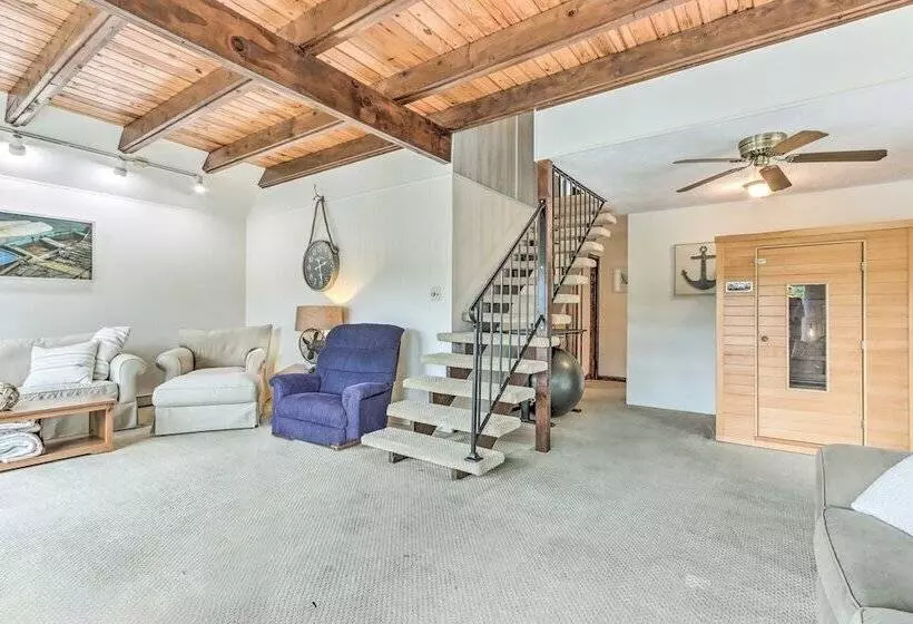 Serene Lake Of The Ozarks Retreat W/ Private Dock!