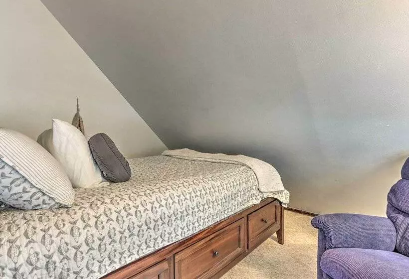 Serene Lake Of The Ozarks Retreat W/ Private Dock!