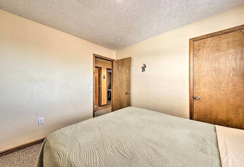 Ski In/ski Out Ghent Cabin W/ Mountain Views!