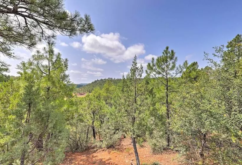 Strawberry Hideaway In The Pines W/ Hot Tub!