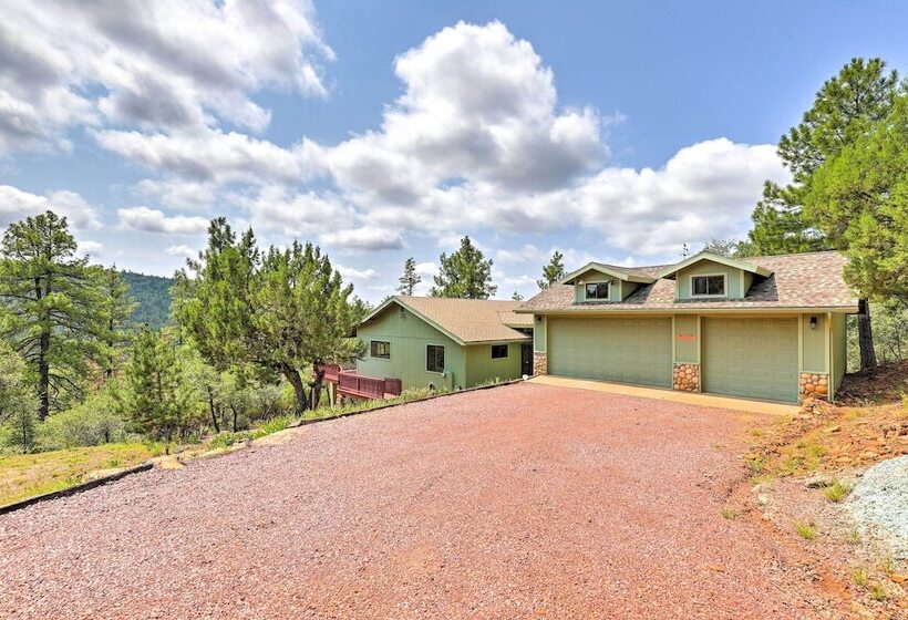 Strawberry Hideaway In The Pines W/ Hot Tub!