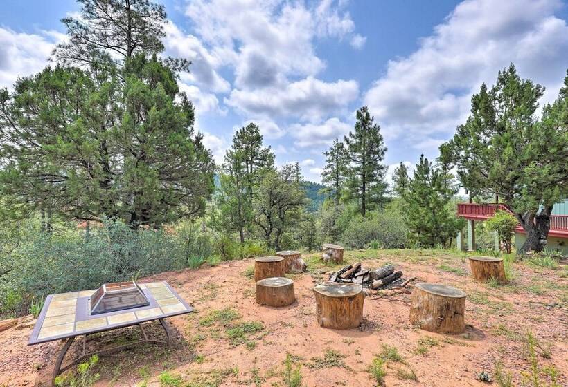 Strawberry Hideaway In The Pines W/ Hot Tub!