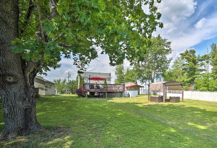 Stylish Suburban Getaway, 10 Miles To Royal Mtn!