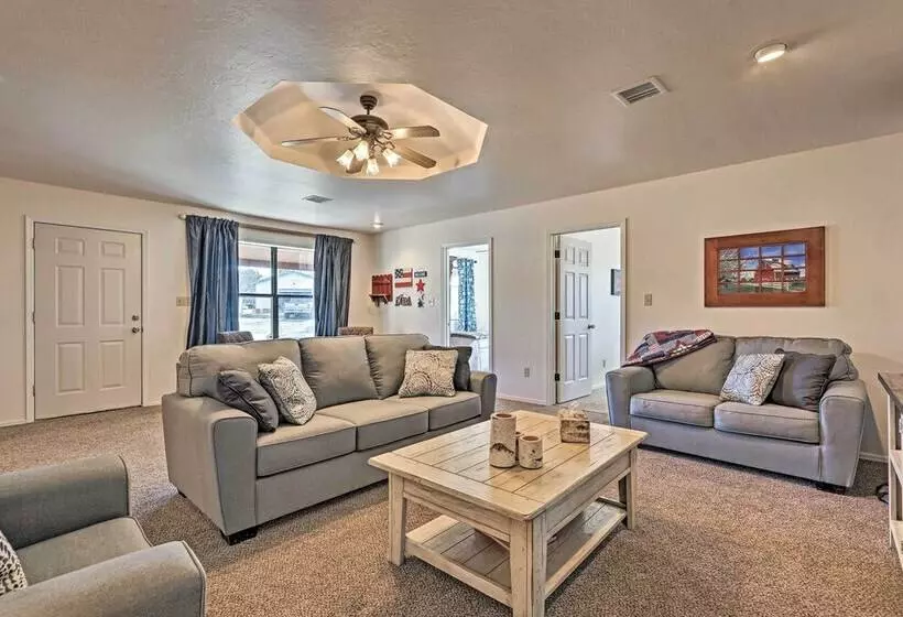 The Eagar House  White Mountains Gem W/ Views!