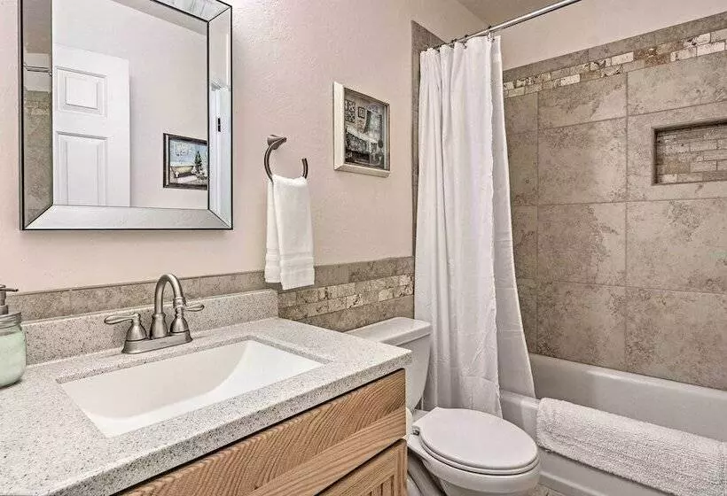 The Eagar House  White Mountains Gem W/ Views!