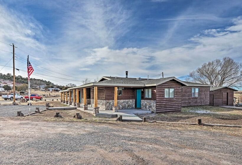 The Eagar House  White Mountains Gem W/ Views!