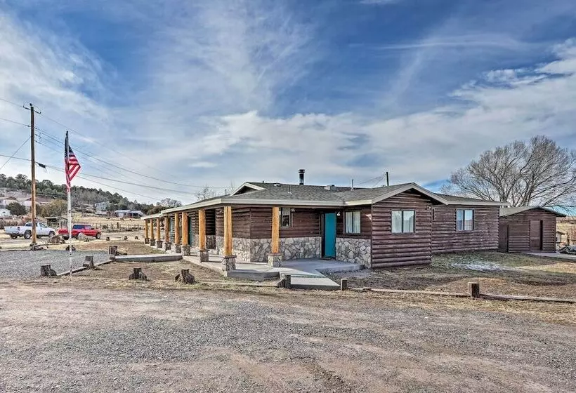 The Eagar House  White Mountains Gem W/ Views!