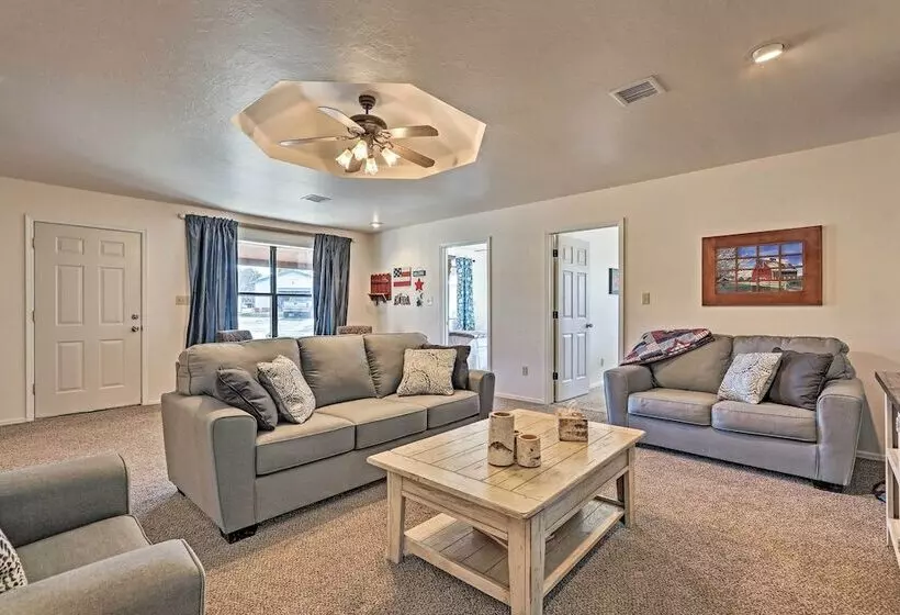 The Eagar House  White Mountains Gem W/ Views!