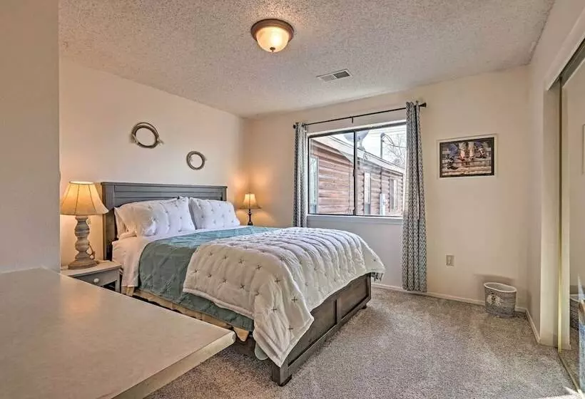 The Eagar House  White Mountains Gem W/ Views!